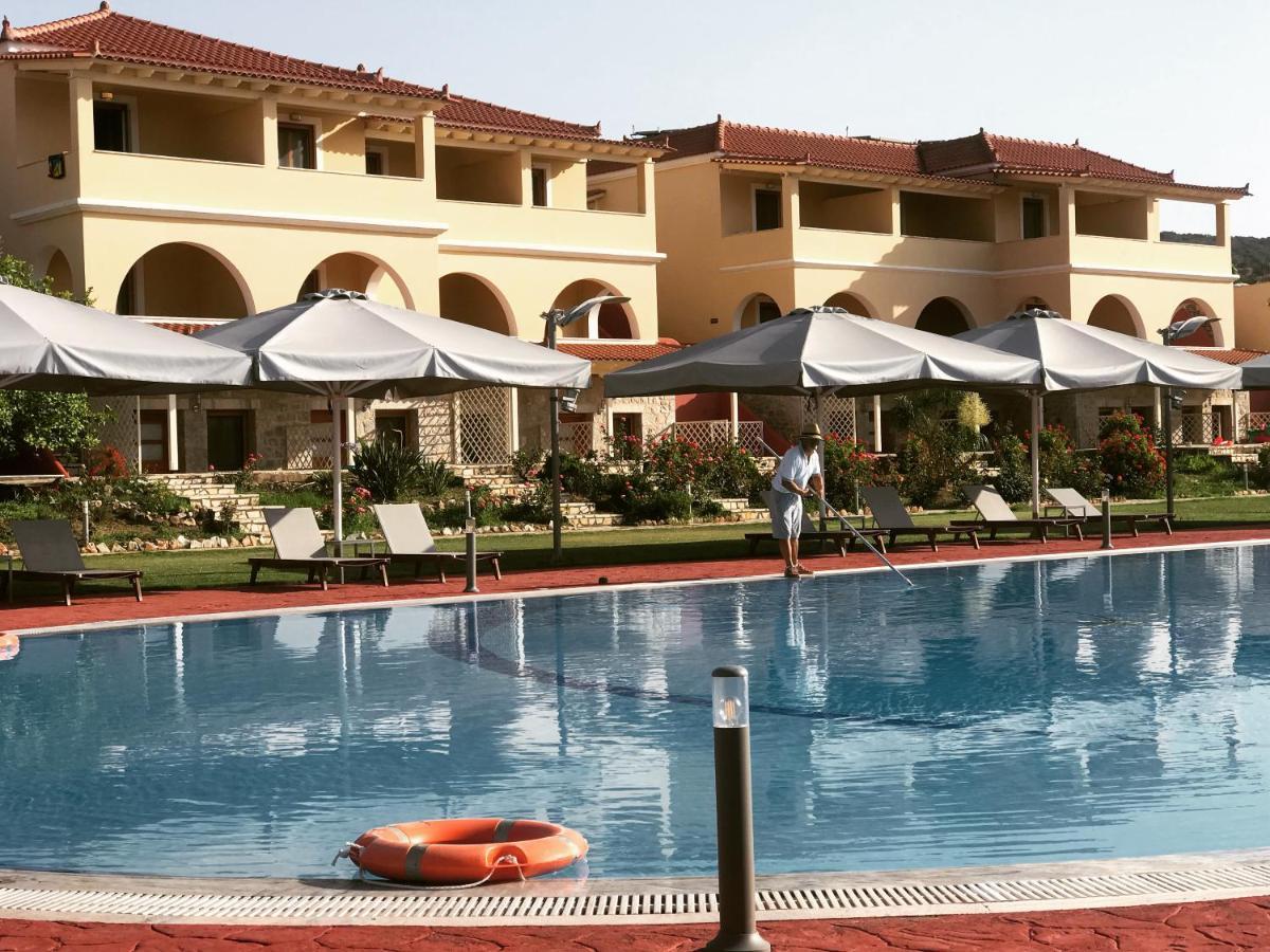 Aktaion Resort Jýthio Eksteriør bilde