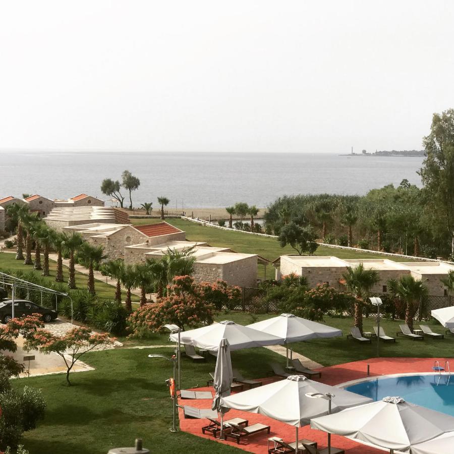 Aktaion Resort Jýthio Eksteriør bilde