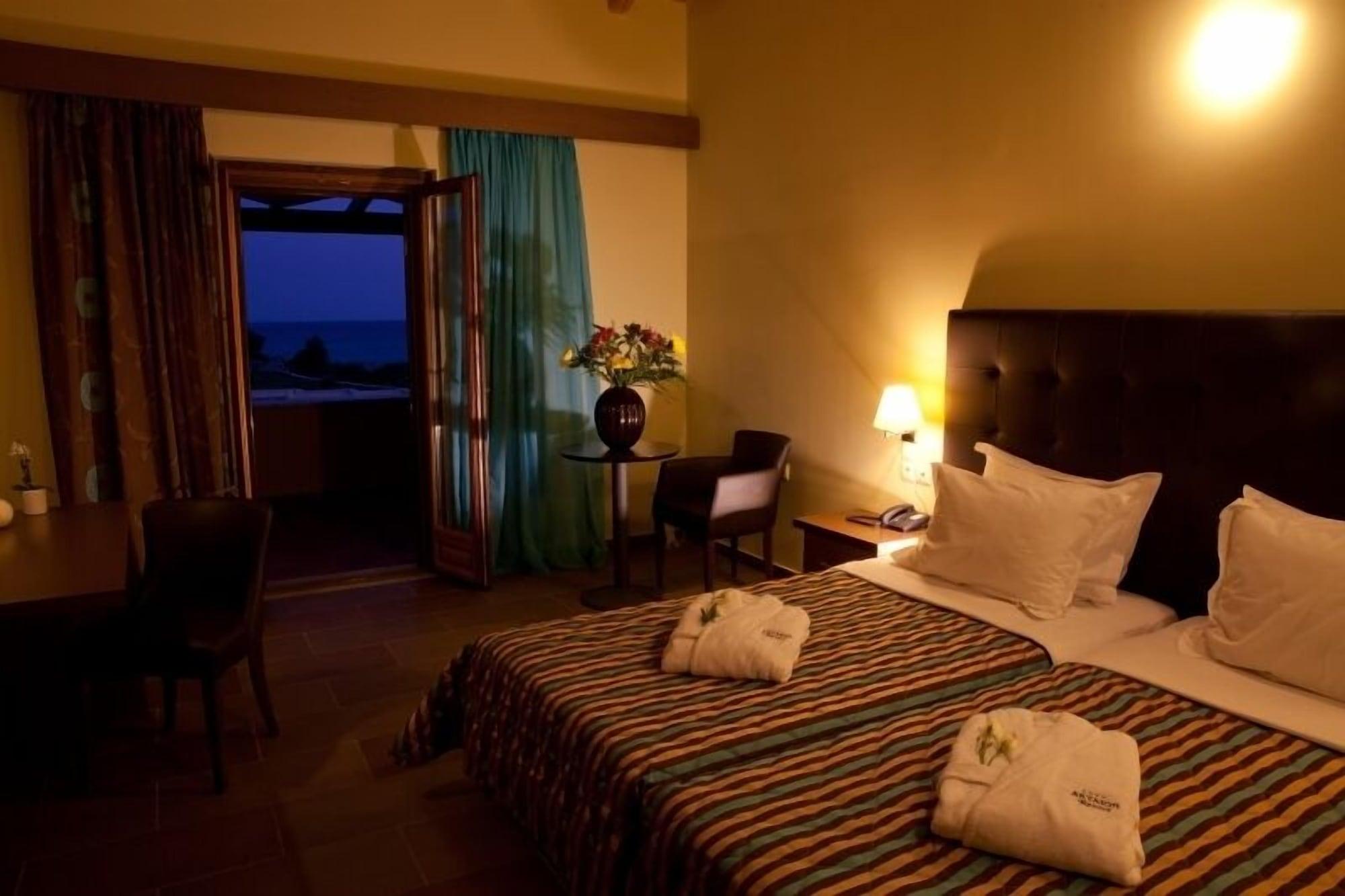 Aktaion Resort Jýthio Eksteriør bilde
