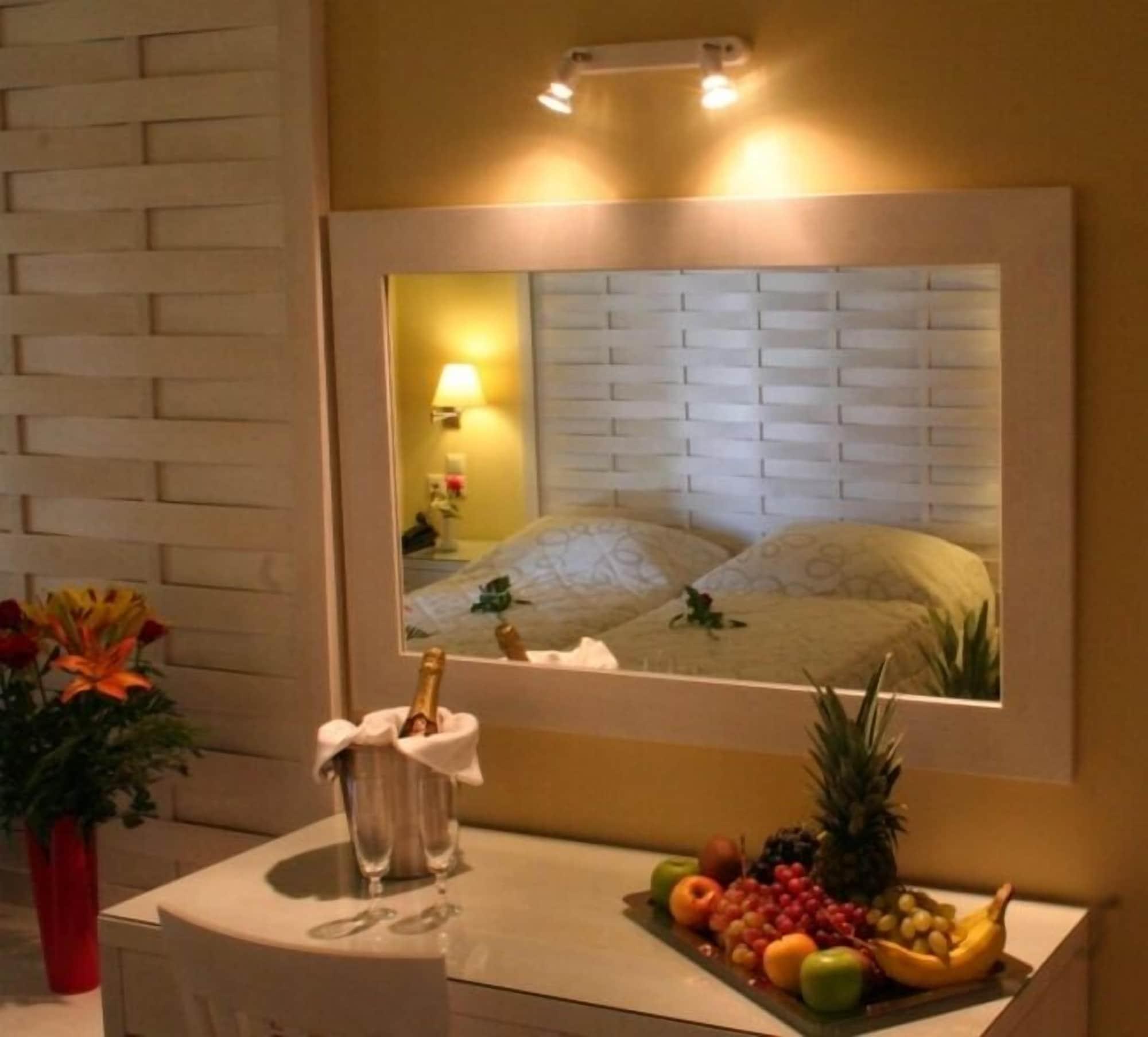 Aktaion Resort Jýthio Eksteriør bilde