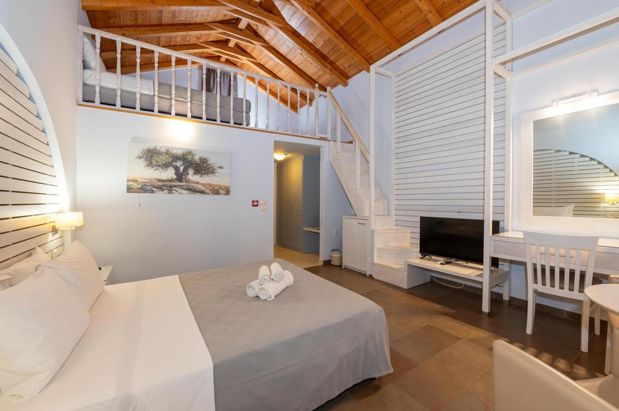 Aktaion Resort Jýthio Eksteriør bilde