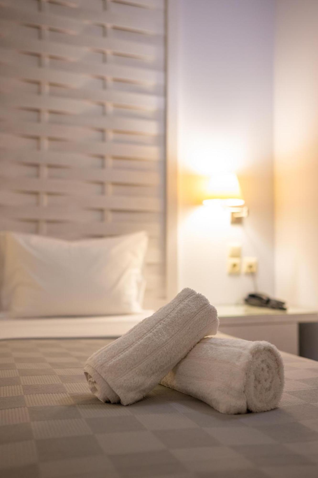 Aktaion Resort Jýthio Eksteriør bilde