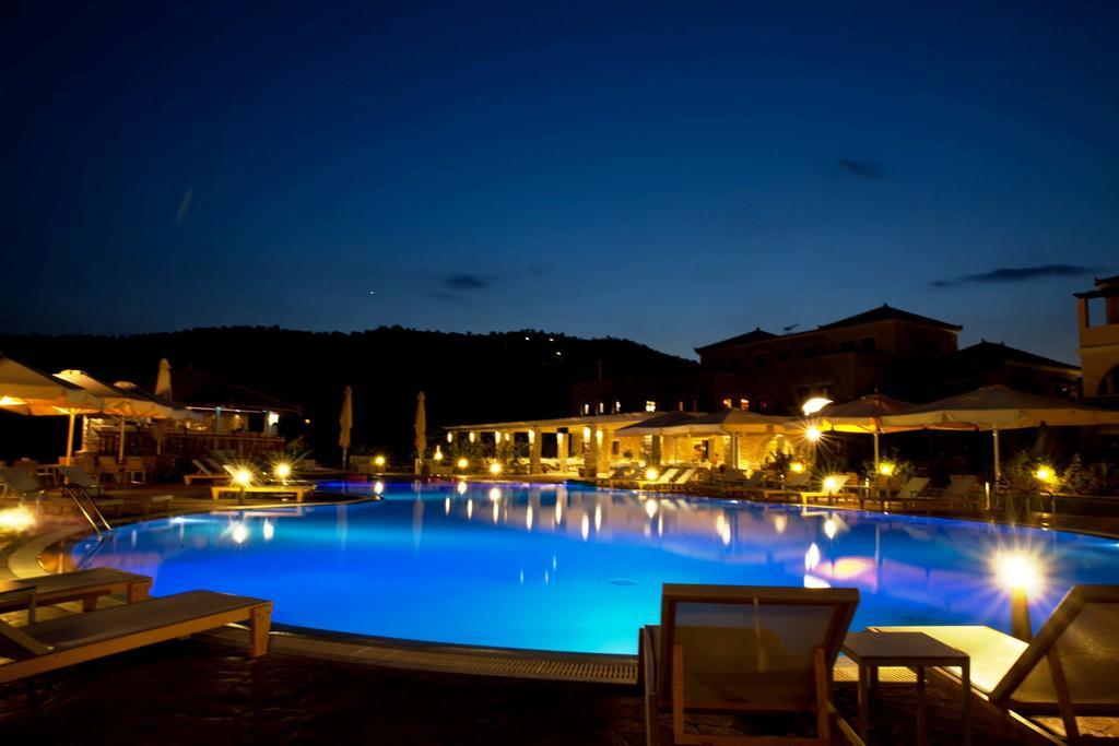 Aktaion Resort Jýthio Eksteriør bilde